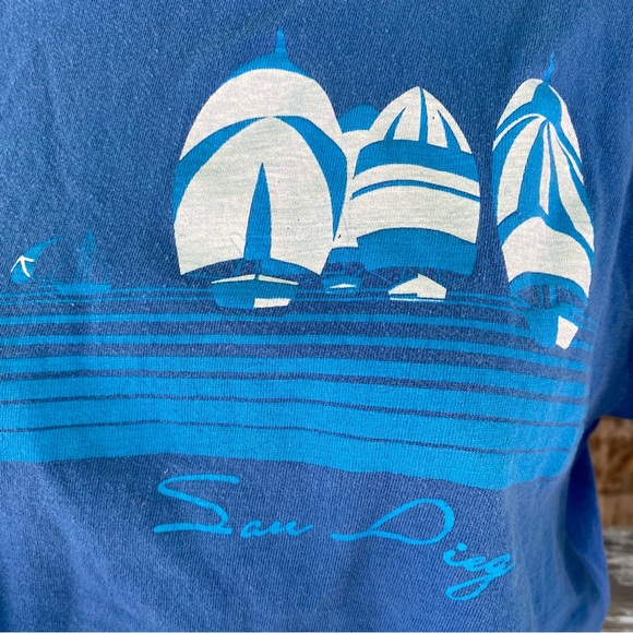 Vintage 80’s blue tourist t-shirt, San Diego and sailboats, size medium - Picture 8 of 10